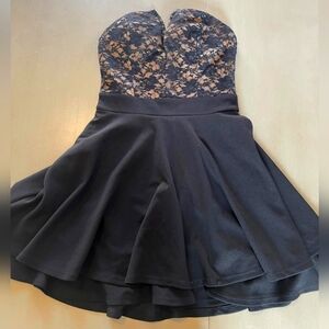 Love, nickie lew black/tan lace strapless mini dress size 3